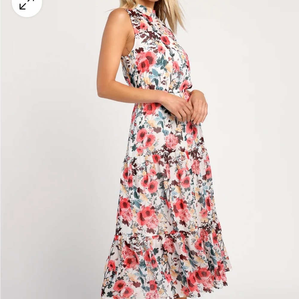 NWT Lulus In My Dreams Floral Dress